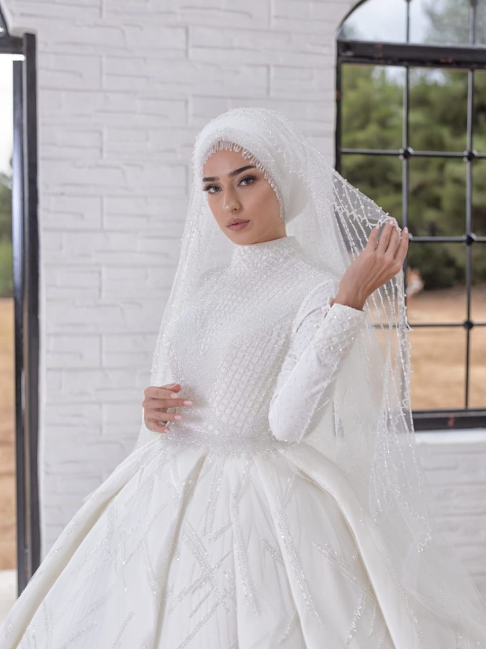 Viktorya-tesettür-prenses-model-gelinlik-11