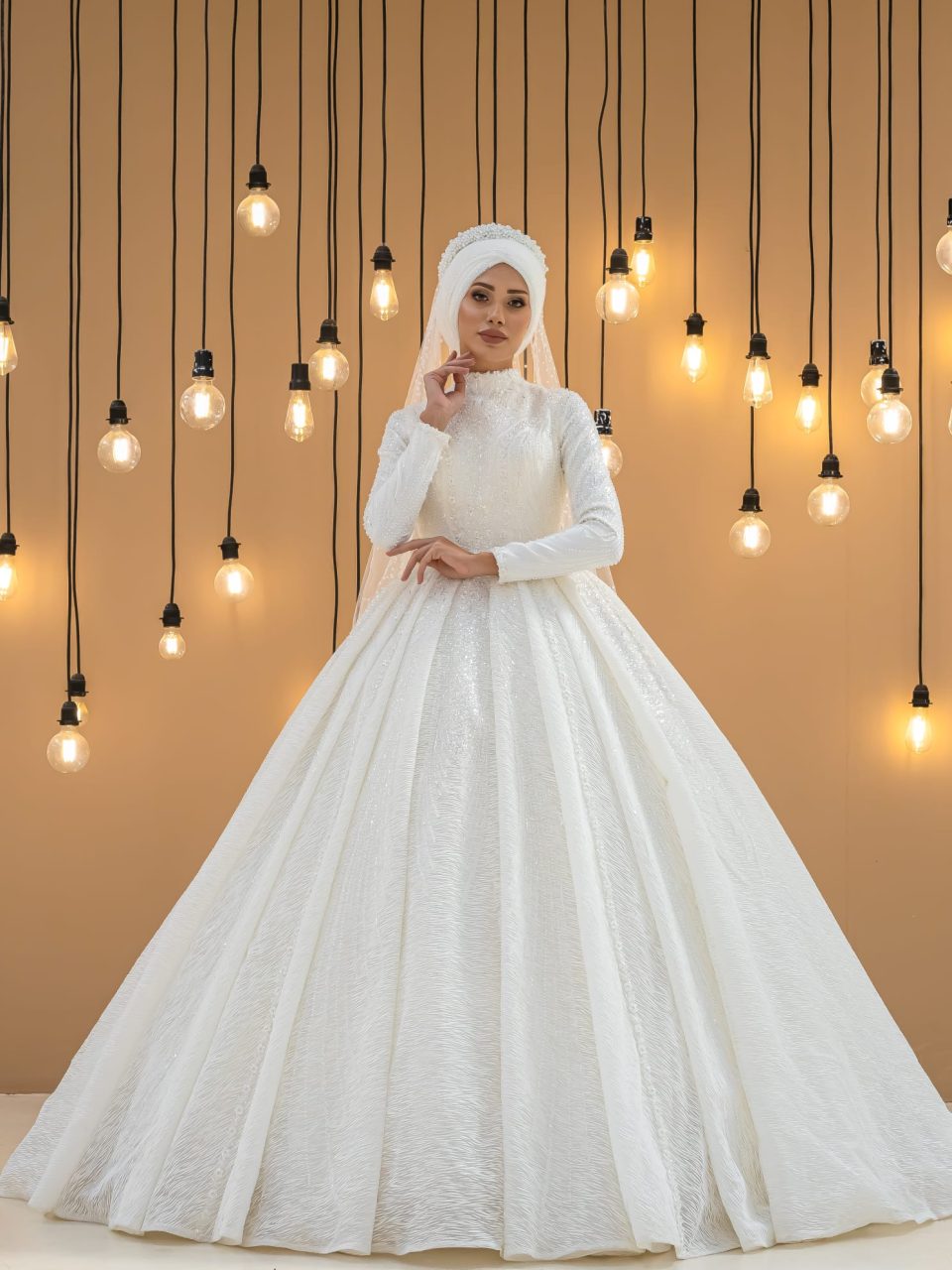 Viktorya-tesettür-prenses-model-gelinlik-15