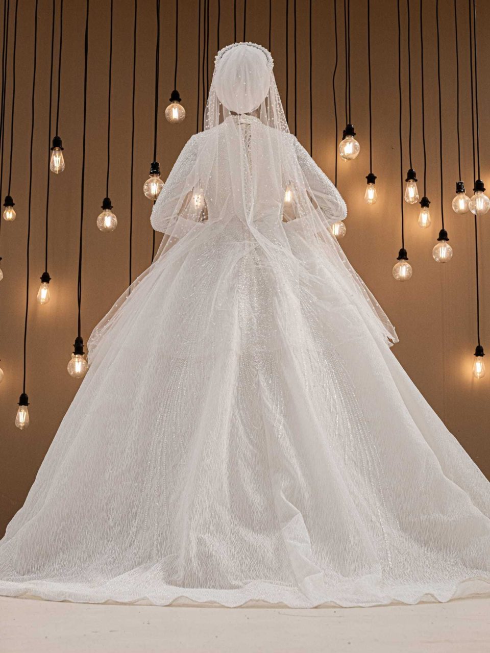 Viktorya-tesettür-prenses-model-gelinlik-3