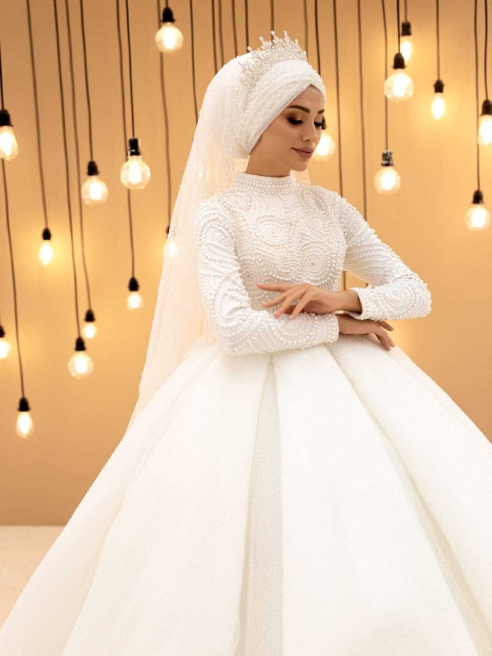 Viktorya-tesettür-prenses-model-gelinlik-4