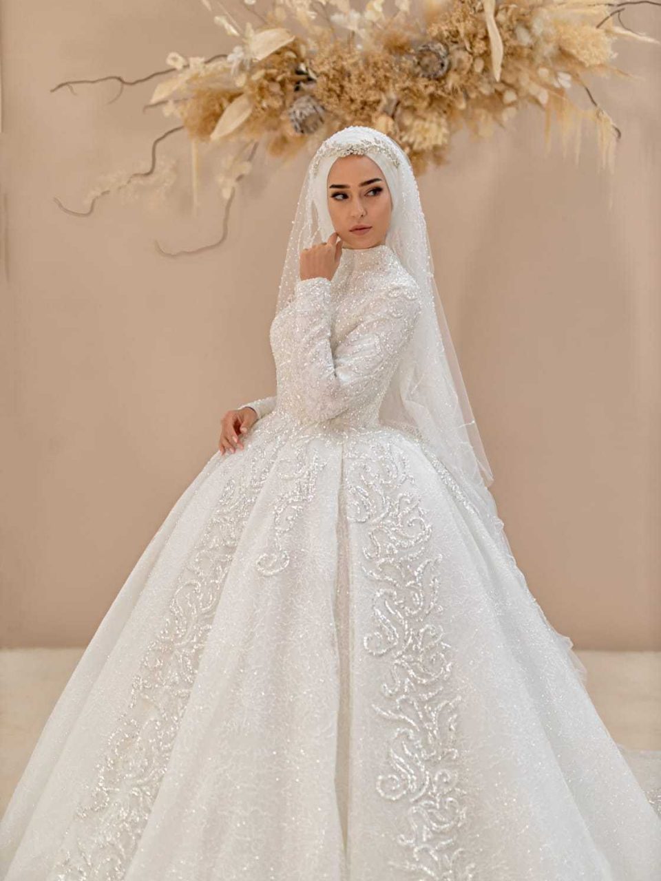 Viktorya-tesettür-prenses-model-gelinlik-5