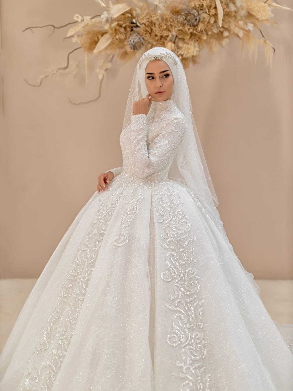 Viktorya-tesettür-prenses-model-gelinlik-7