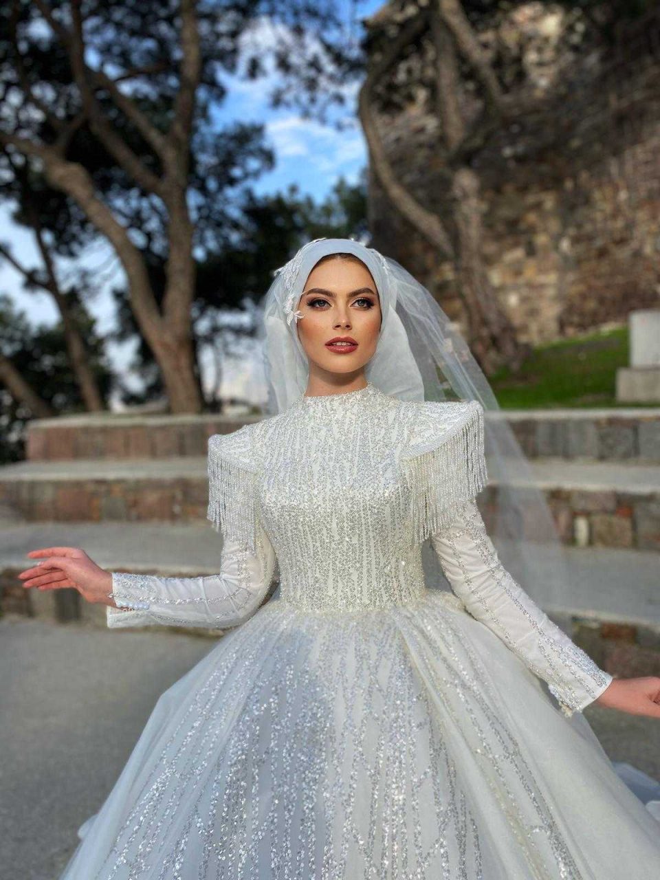 Viktorya-tesettür-prenses-model-gelinlik-9